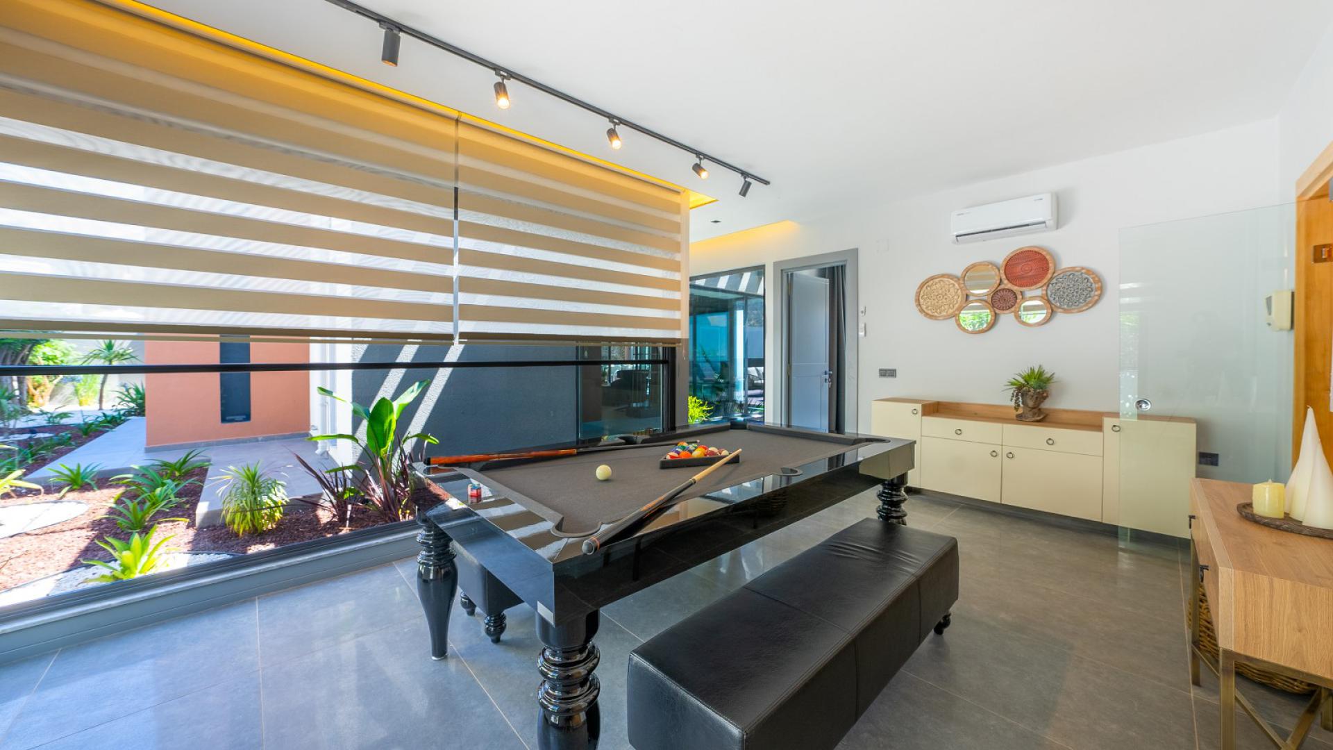 gallery2