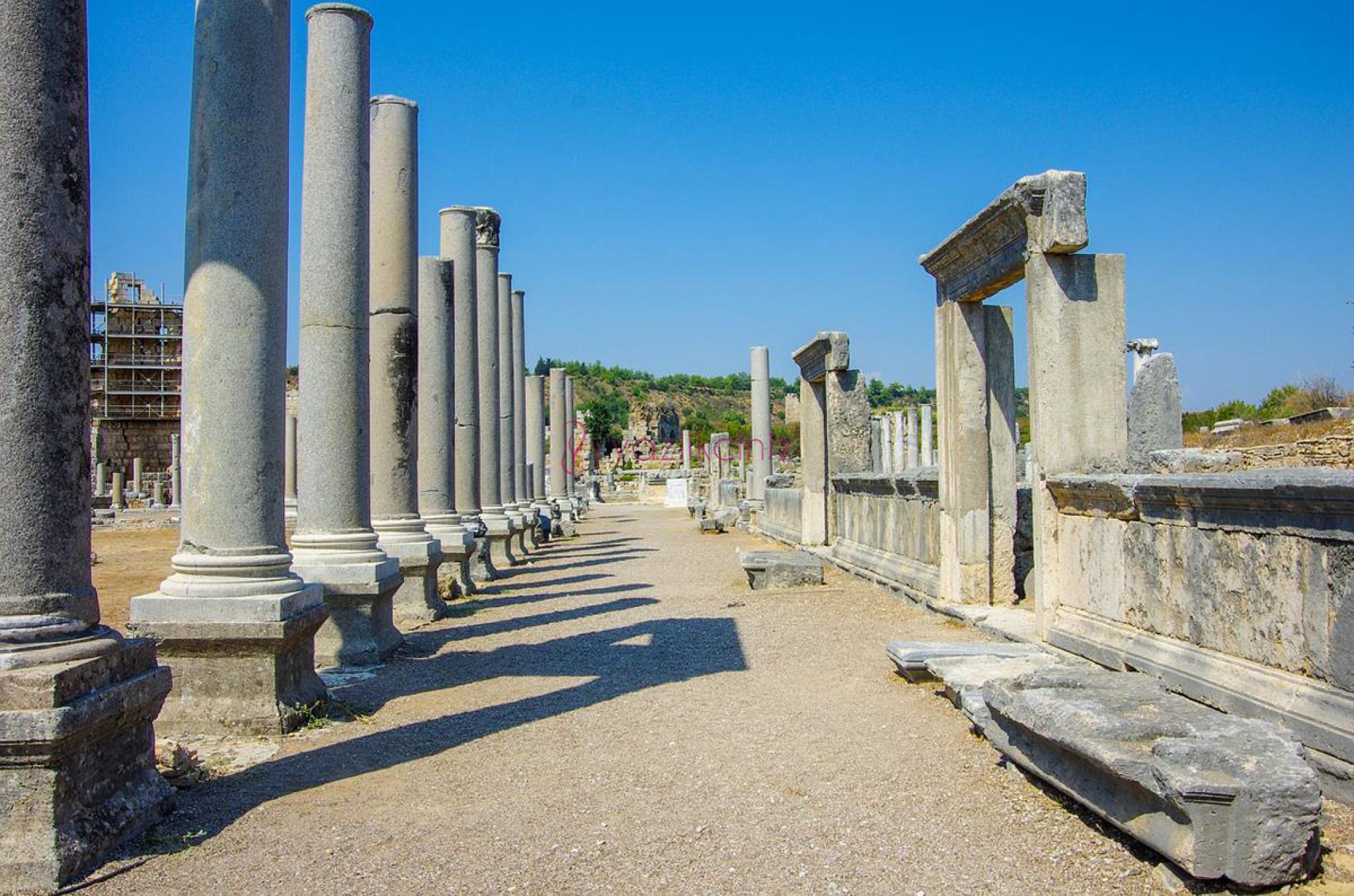 Antalya’nın Saklı Tarihi Perge Antik Kenti