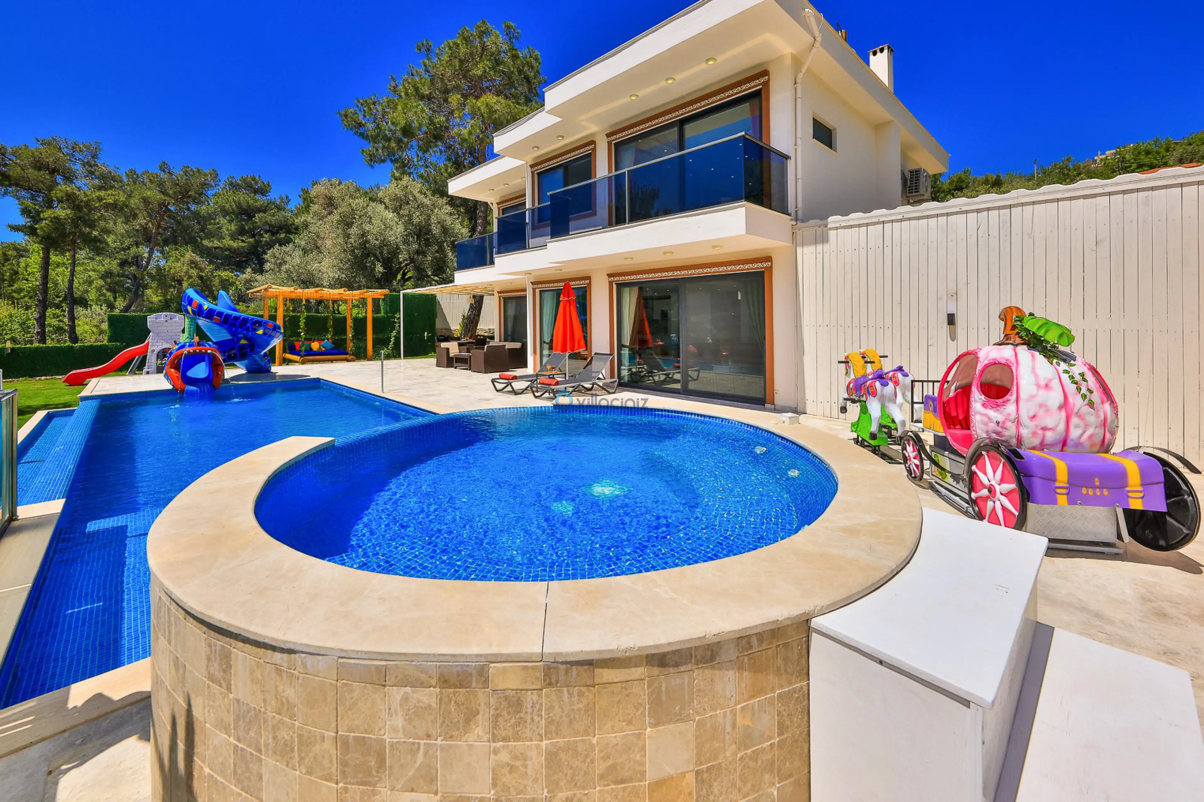 Çocuk Havuzlu Kiralık Villalar