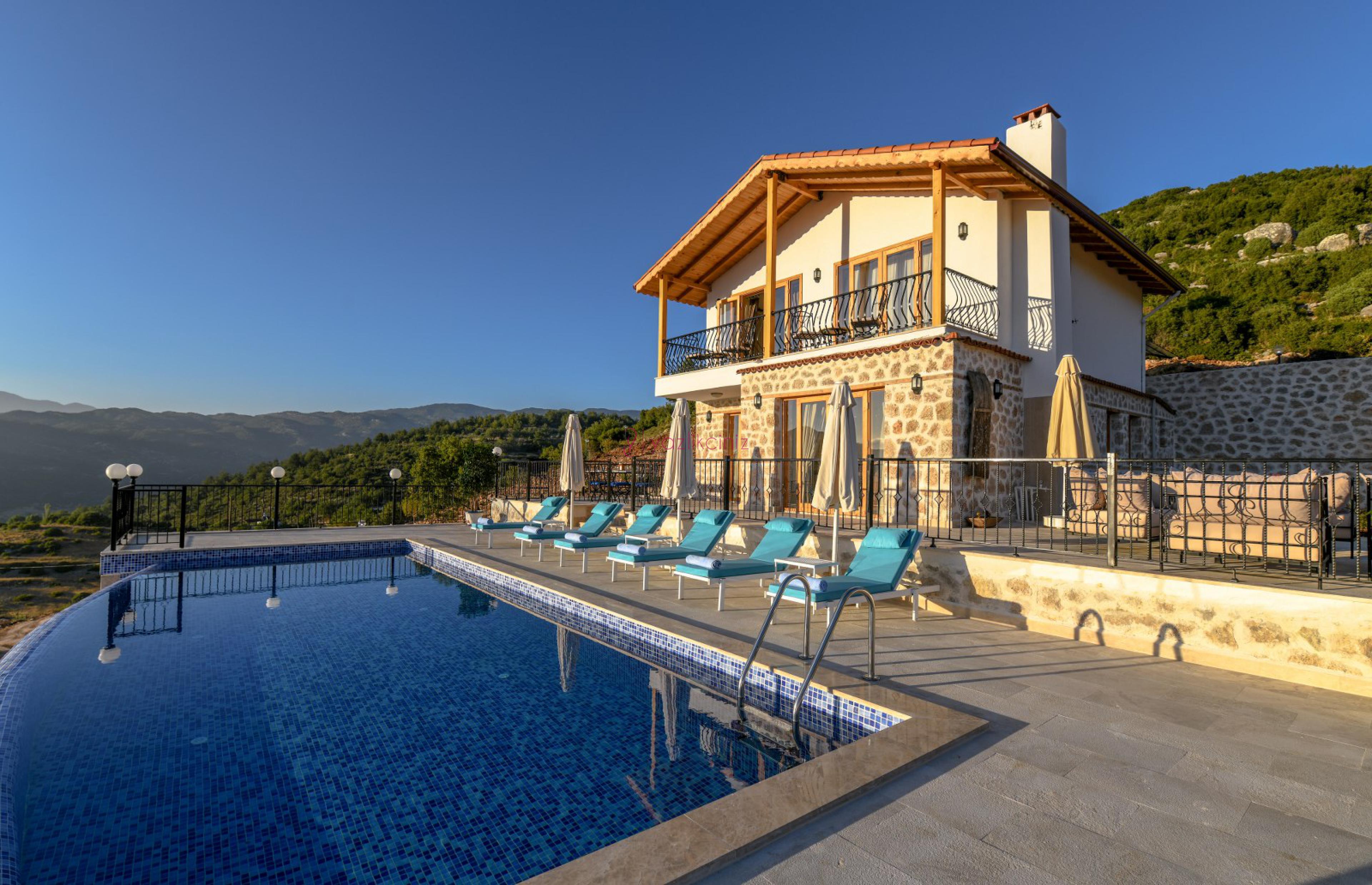 Villa Nazlı