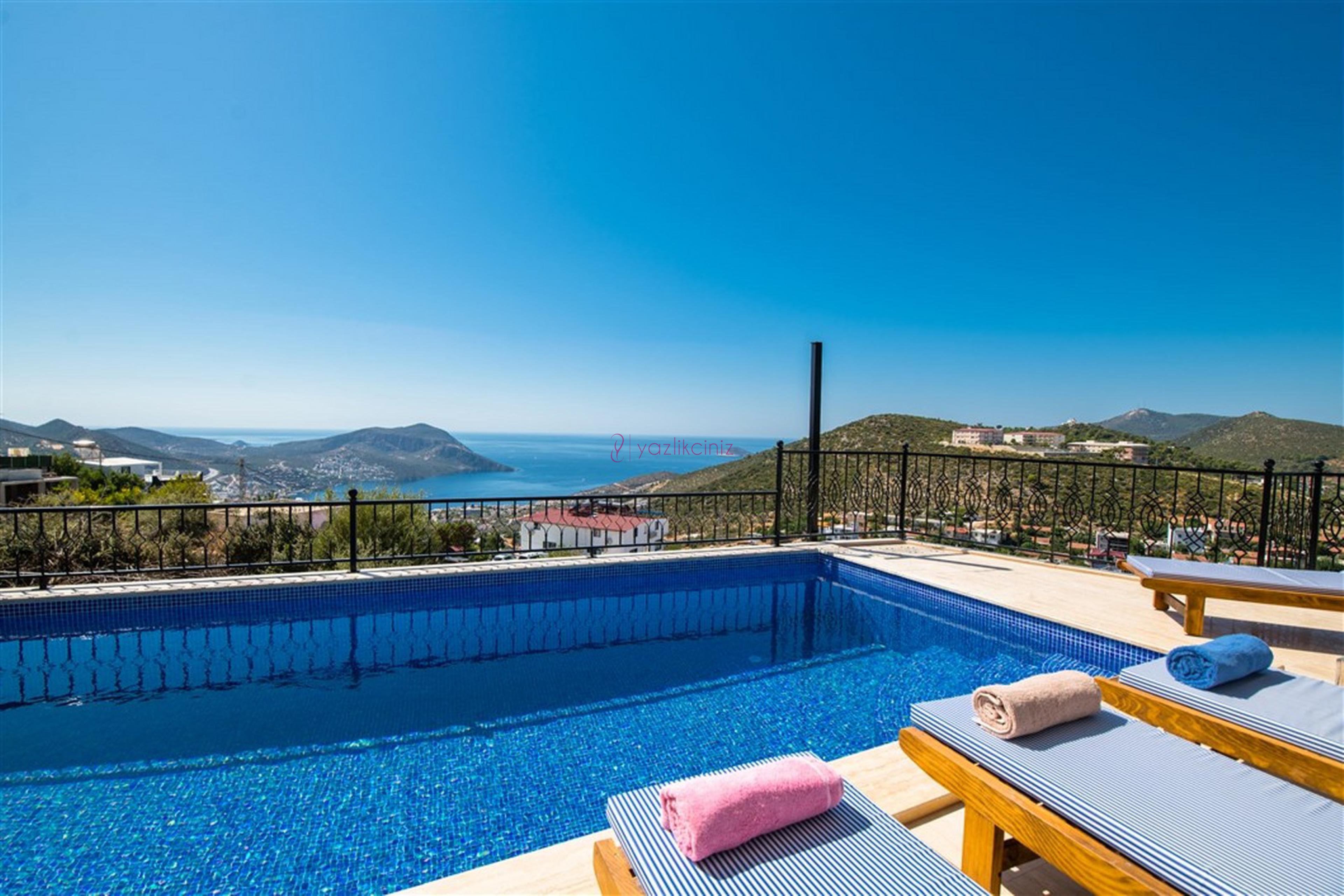 Villa Therapy