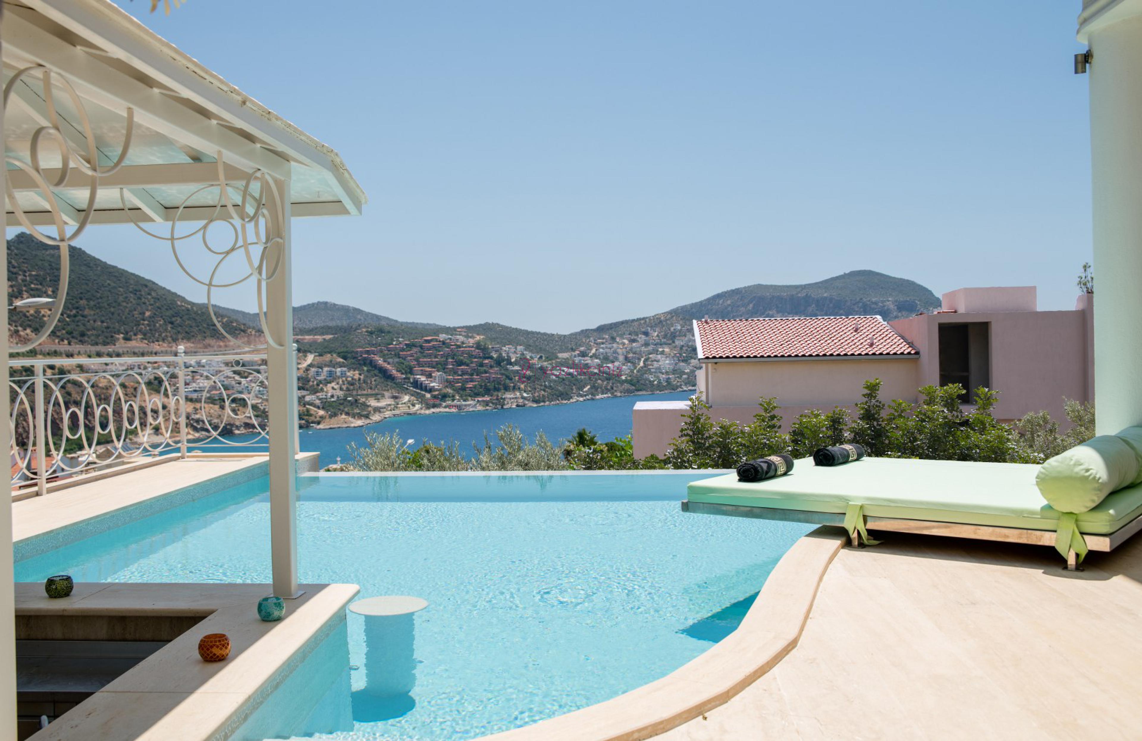 Villa Ayser