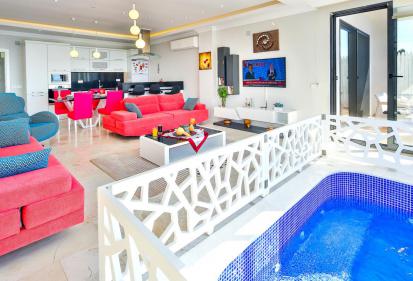 Sımsıcak Bir Tatil Sömestr, Kapalı Havuzlu Yazlıkta Daha Güzel