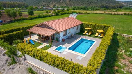 Antalya: Seydikemer Kiralık Villa Fiyatları